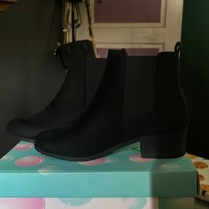 Soda Teapot Black Booties